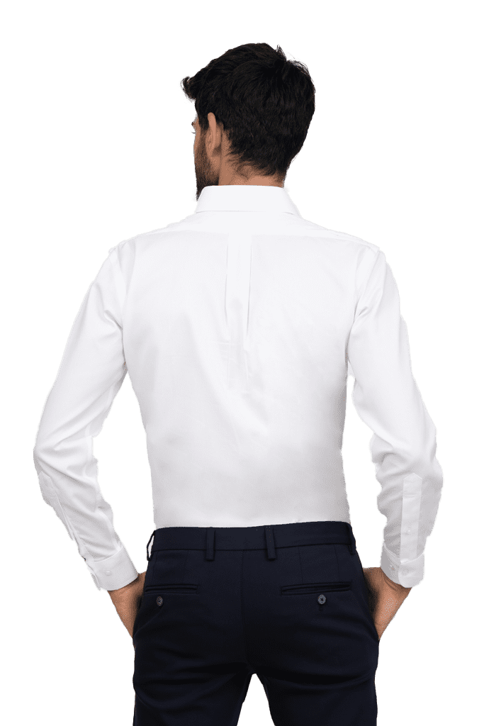 חולצה-לבנה-גזרה-שורט-1_optimized