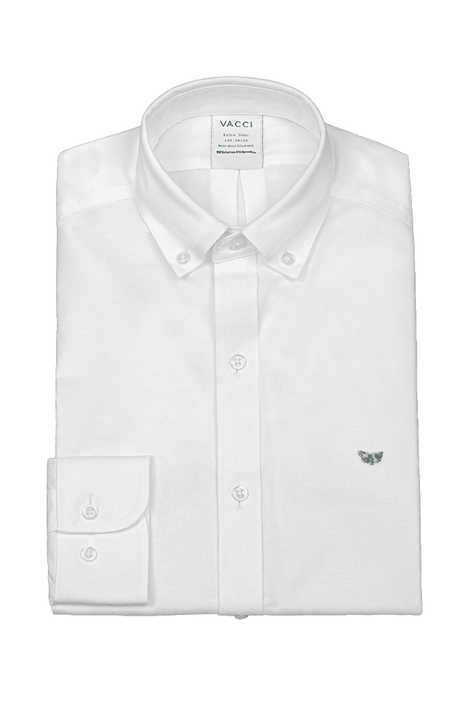 חולצה-לבנה-עם-כפתורים-בצווארון-גזרה-צרה-סמל-ירוק-2_optimized