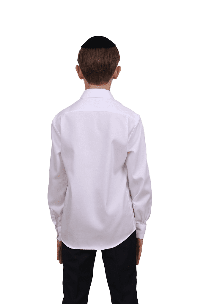 חולצת-ילד-לבנה-תווית-שחור-צווארון-קלאסי-1_optimized